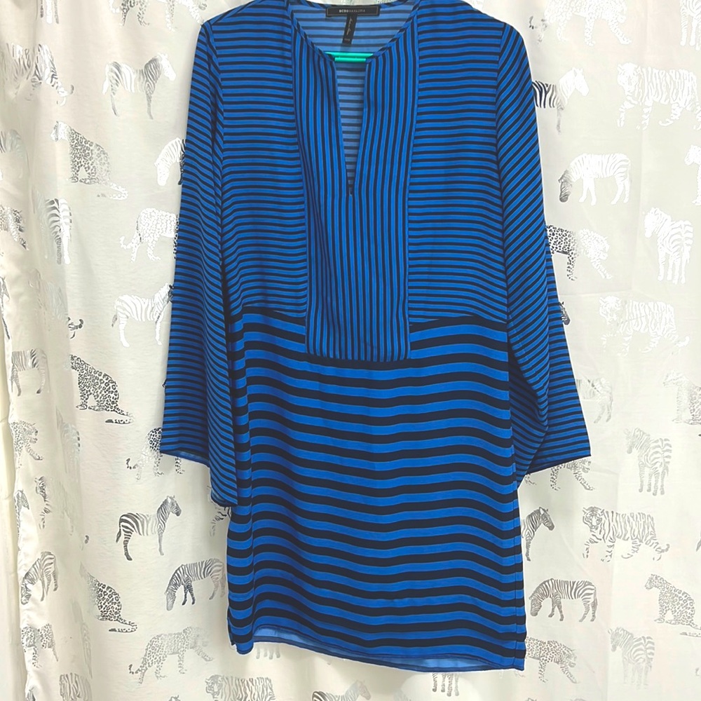 BCBGMAXAZRIA size XXS dress blue and black striped